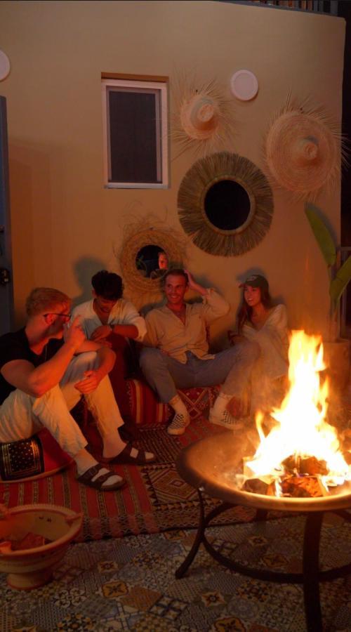 Albergue Playa Del Sol Surf House Tamraght Exterior foto
