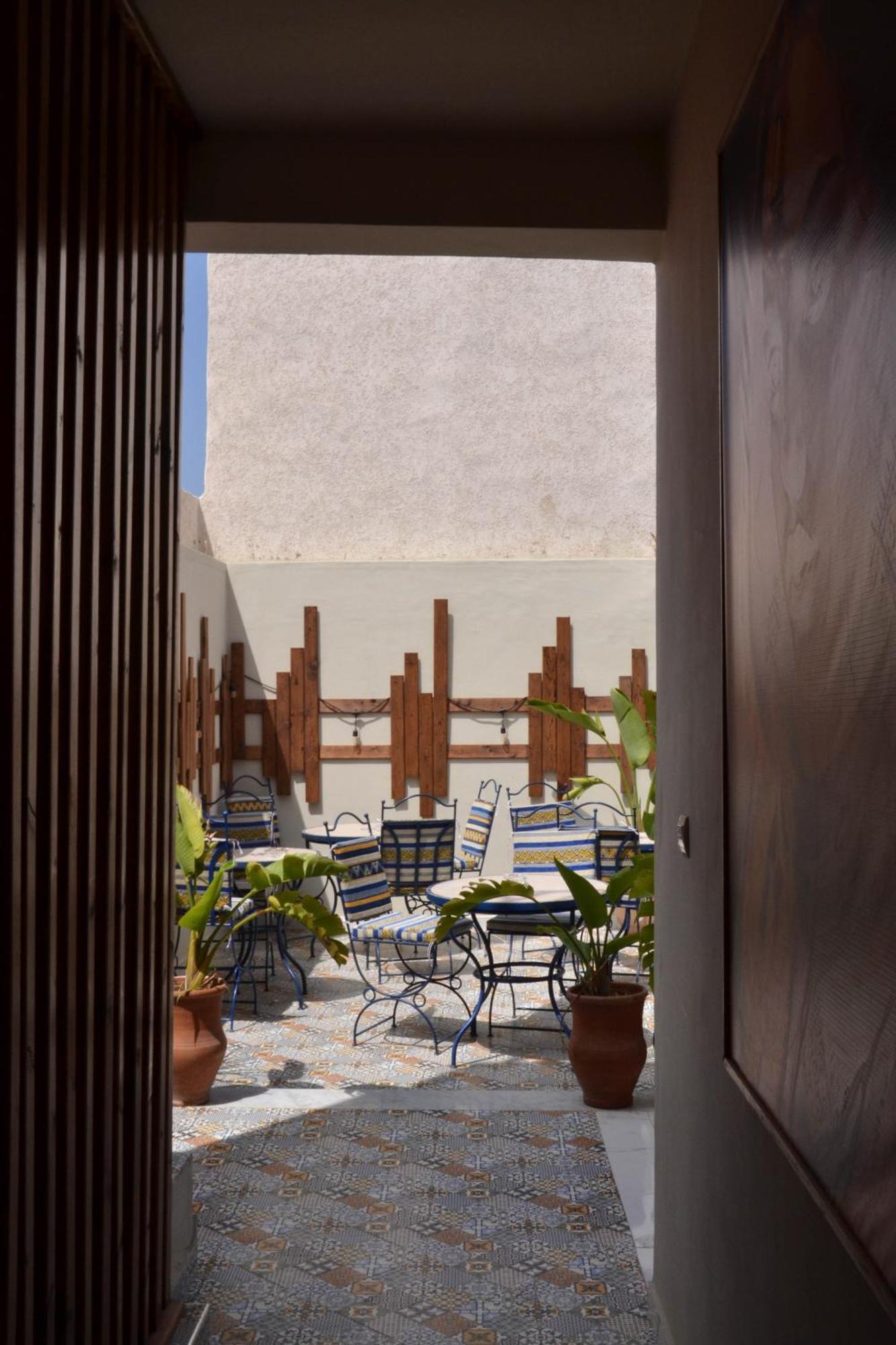Albergue Playa Del Sol Surf House Tamraght Exterior foto